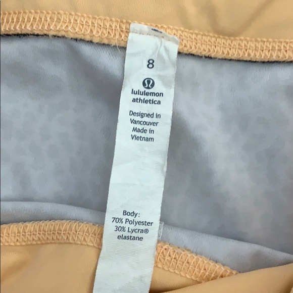 Lululemon cropped leggings - Picture 2 of 2